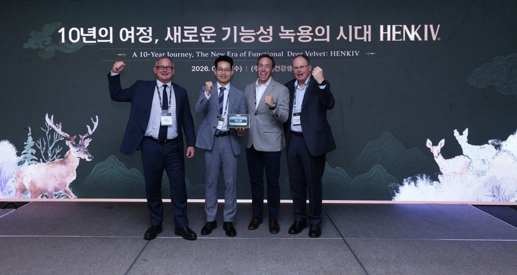 PIC 4 Rhys Griffiths Mr. Son Hugh Signal Alpine Deer Dr. Stephen Haines